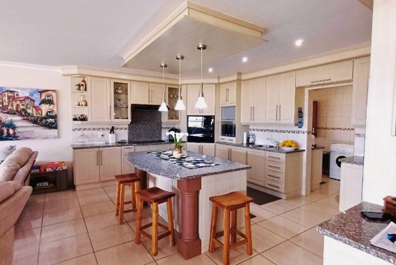 4 Bedroom Property for Sale in Monte Christo Western Cape